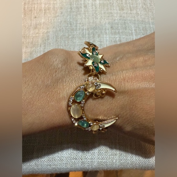 Bohemian Style Asymmetry Sun Moon Star Bracelet 8” - Picture 2 of 6